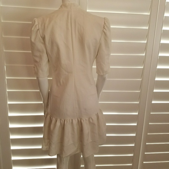 Cute off white dress - Picture 2 of 5